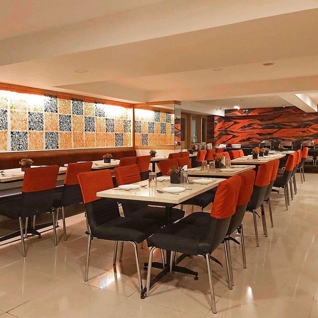 Quality Inn Mint Pune Exterior foto